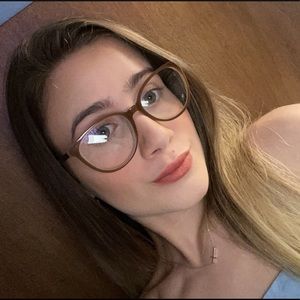 Meet your Posher, Faith